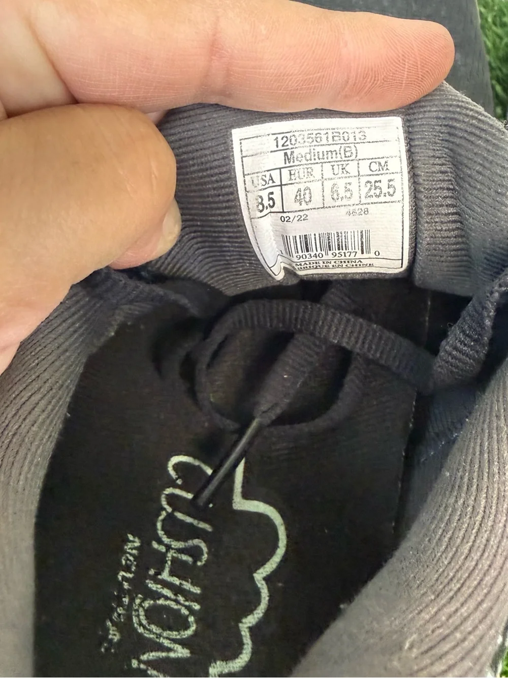 Brooks lightweight breathable